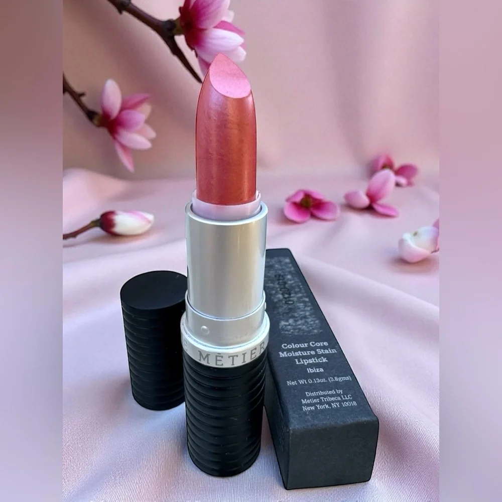LE MÉTIER DE BEAUTE IBIZA Colour Core Moisture Stain Lipstick. NEW IN BOX.